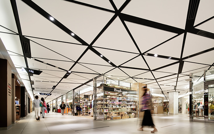 The Cube 京都駅ビル専門店街 B2f 株式会社 スペース The Cube 京都駅ビル専門店街 B2f 株式会社 スペース
