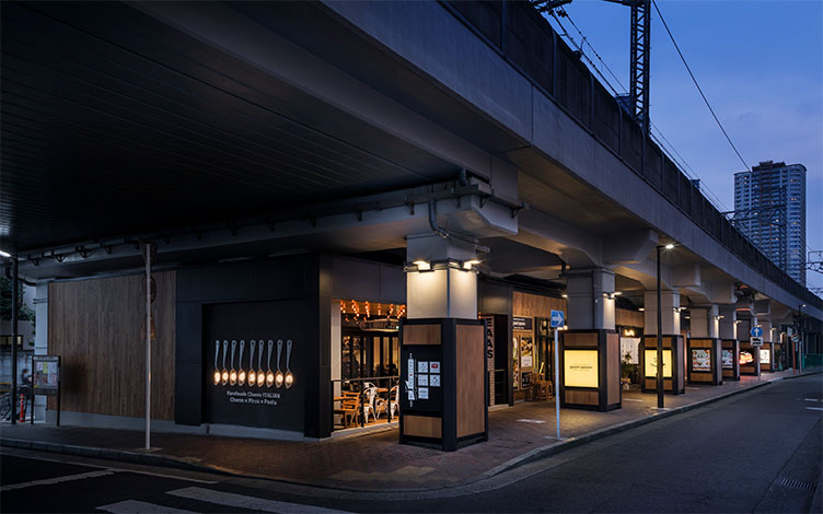 武蔵丸 東横線新丸子駅～武蔵小杉駅間高架下店舗｜株式会社 スペース